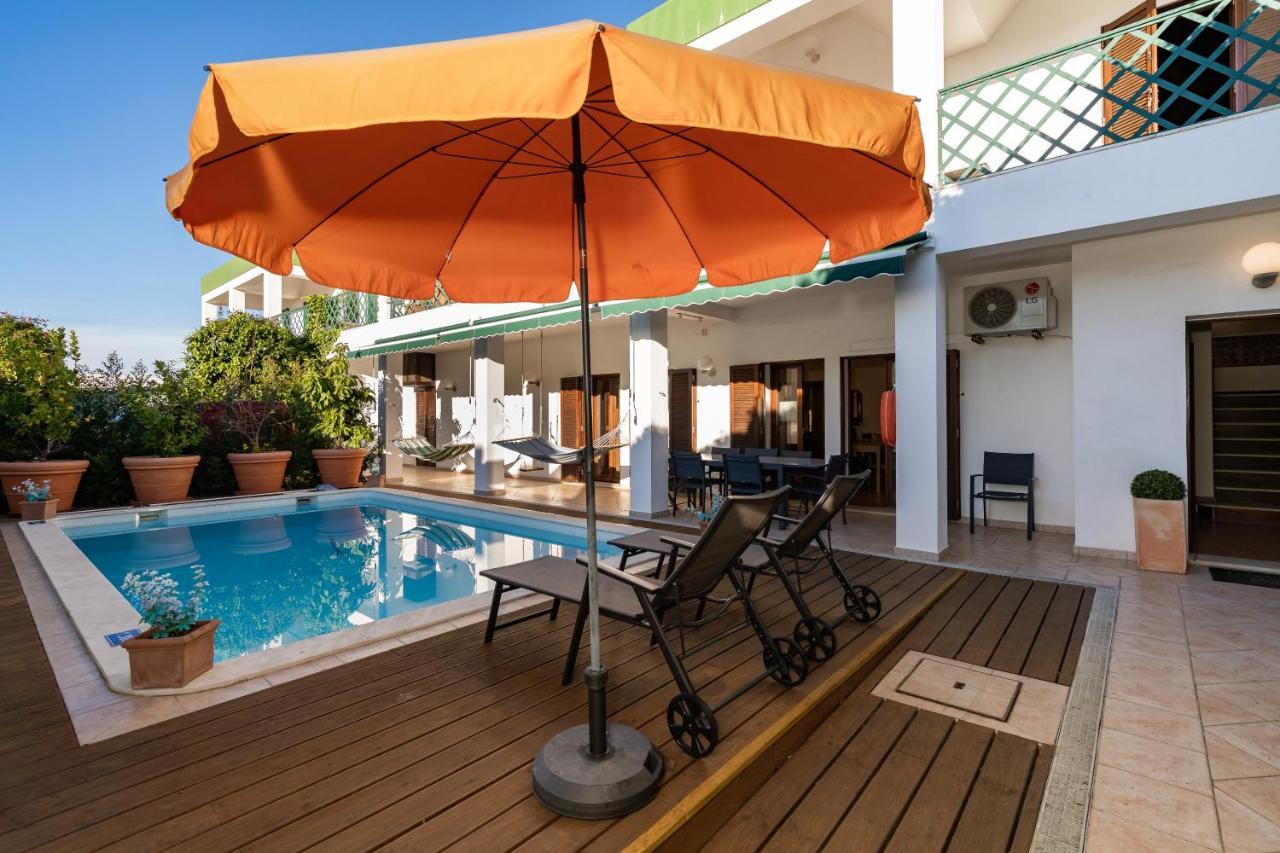 Holiday Villa In Elite Residential Area Of Distrikt Faro Exterior foto